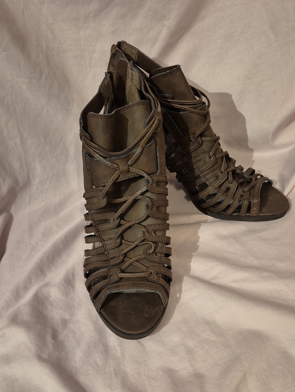 NWOT Sugar Women’s Lace-Up Strappy Open-Toe Heels —